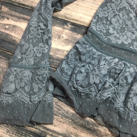 Free People Sheer Floral Top Long Sleeve Size S - Picture 8 of 8